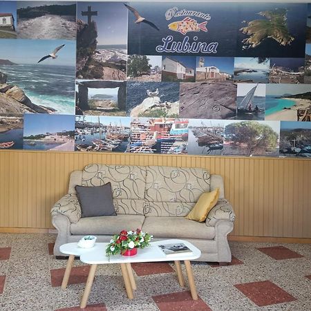Habitaciones Pension Lubina Bueu Bagian luar foto