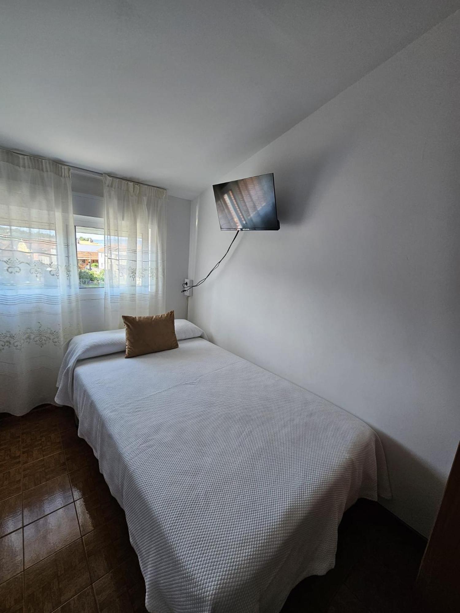 Habitaciones Pension Lubina Bueu Bagian luar foto